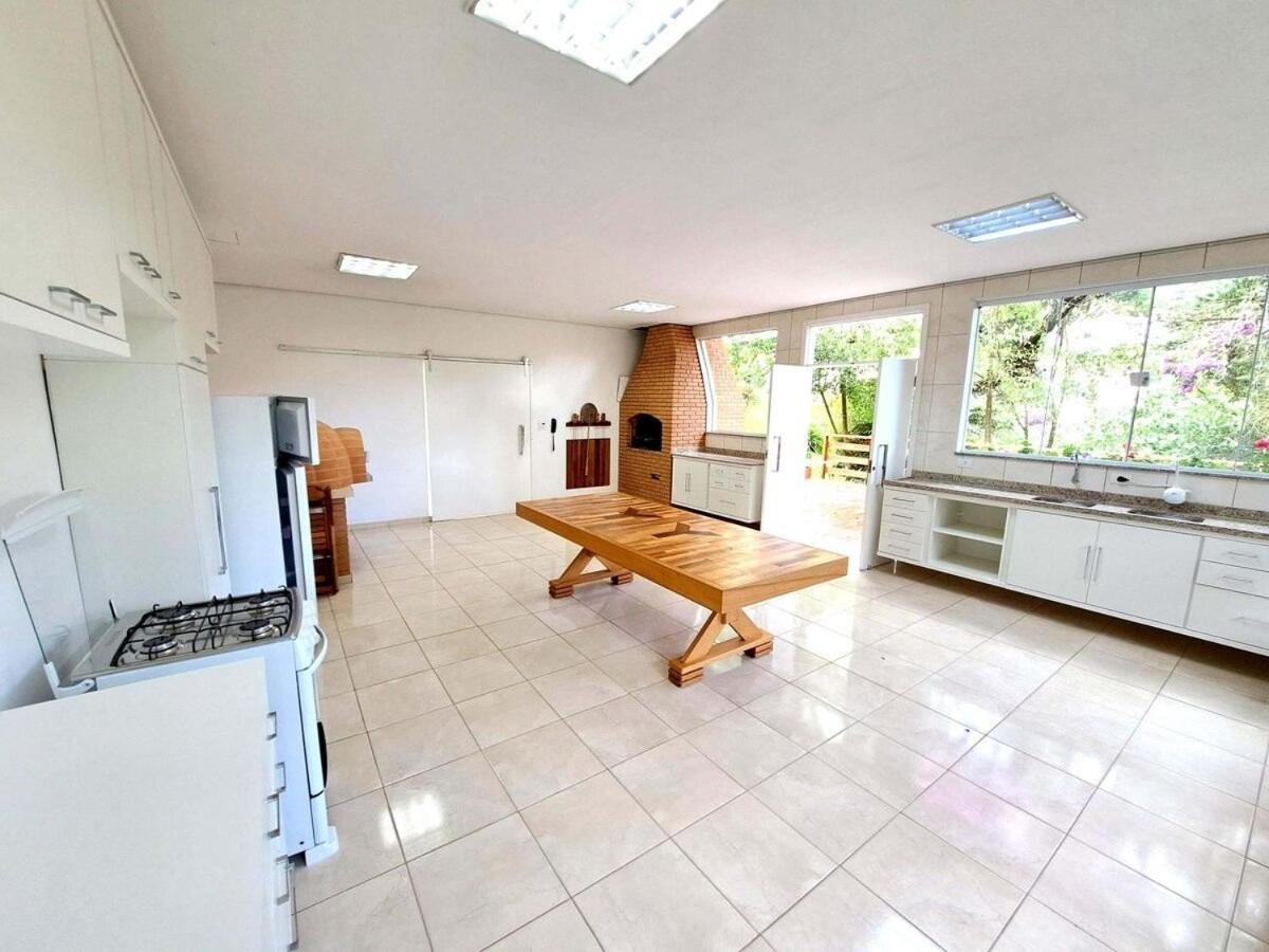 Apartamento Charmoso Com Lareira กังโปสดูจอร์เดา ภายนอก รูปภาพ