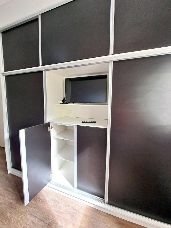 Apartamento Charmoso Com Lareira กังโปสดูจอร์เดา ภายนอก รูปภาพ